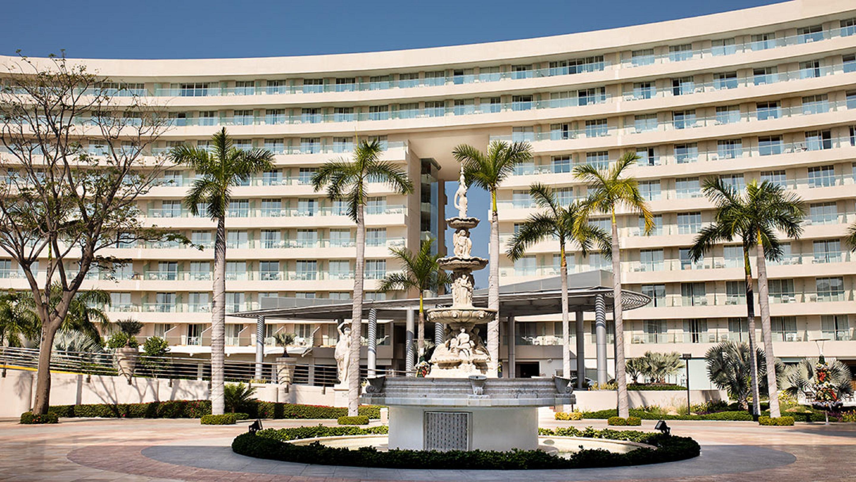 Palacio Mundo Imperial Riviera Diamante Acapulco Exteriér fotografie The Fontainebleau Hotel