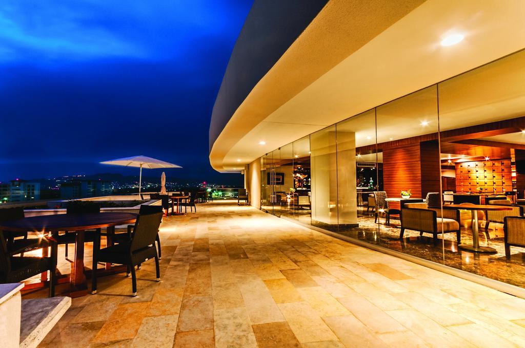 Palacio Mundo Imperial Riviera Diamante Acapulco Exteriér fotografie Sky Bar
